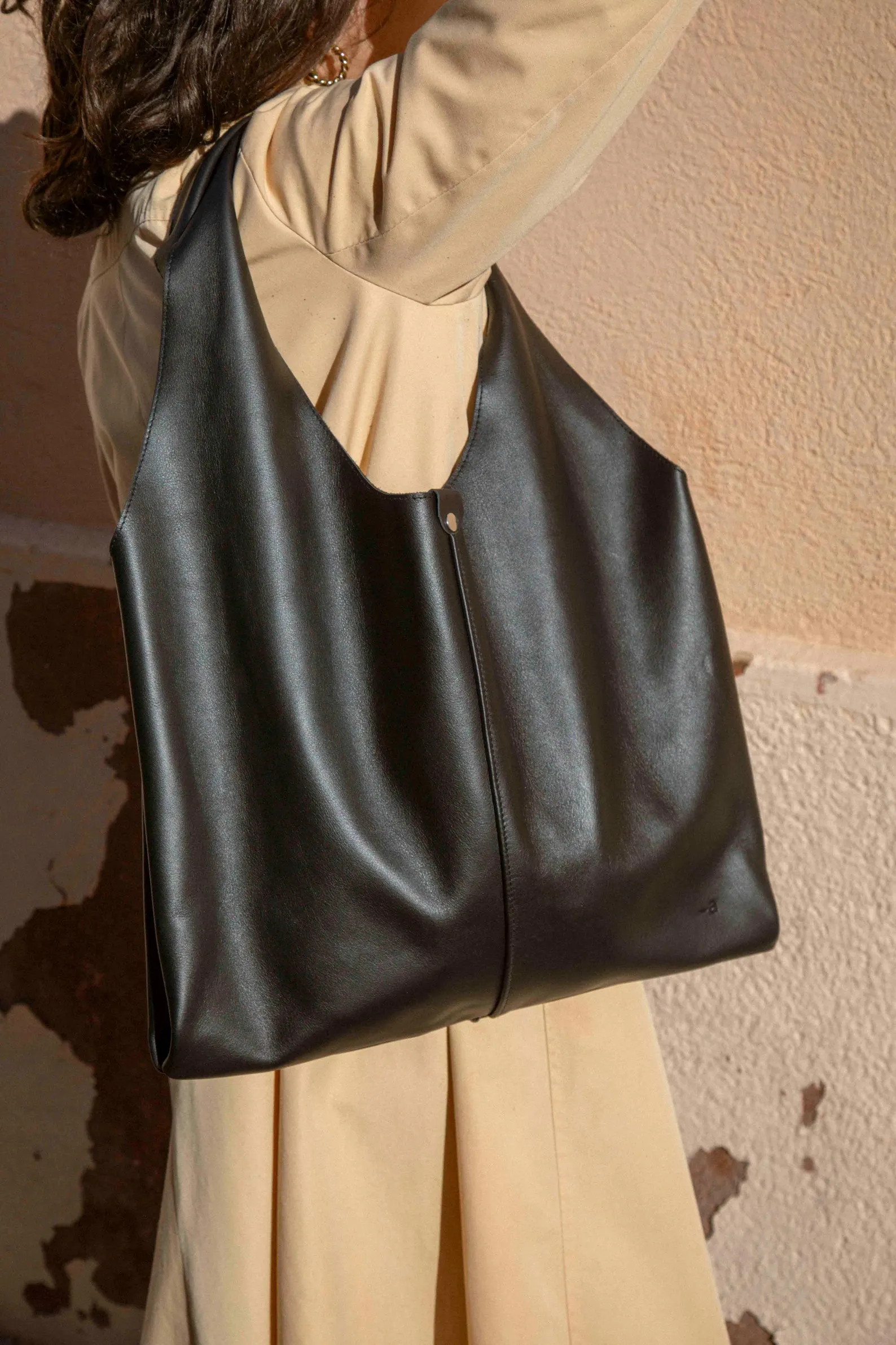 Leather bag for women, black leather - Image 3
